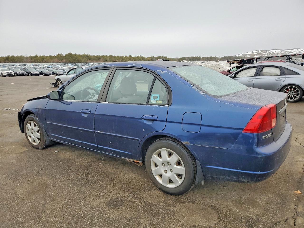 2002 Honda Civic VIN 2HGES26882H586715 photo 2