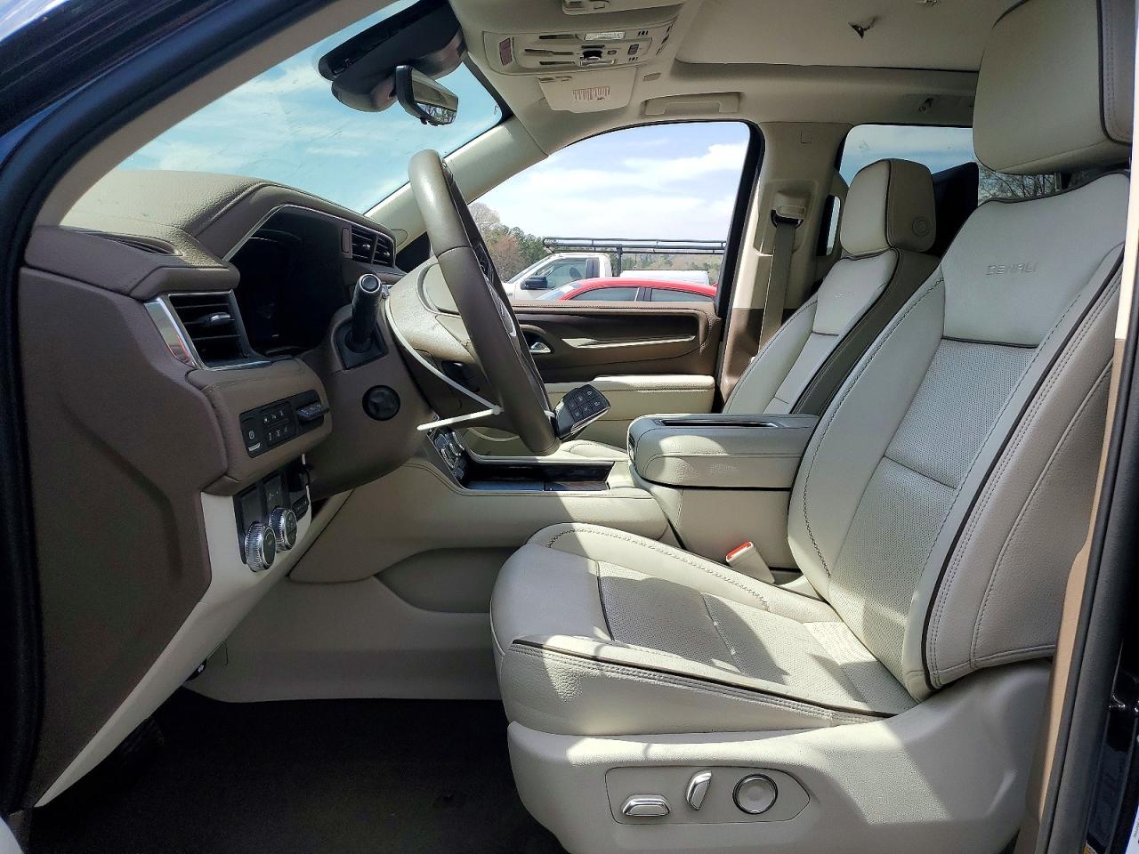 2024 GMC Yukon den VIN 1GKS1DKL8RR294619 photo 7