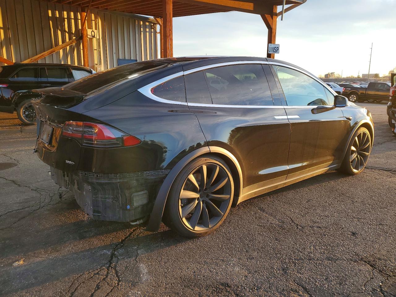 2017 Tesla Model x VIN 5YJXCBE29HF060691 photo 3