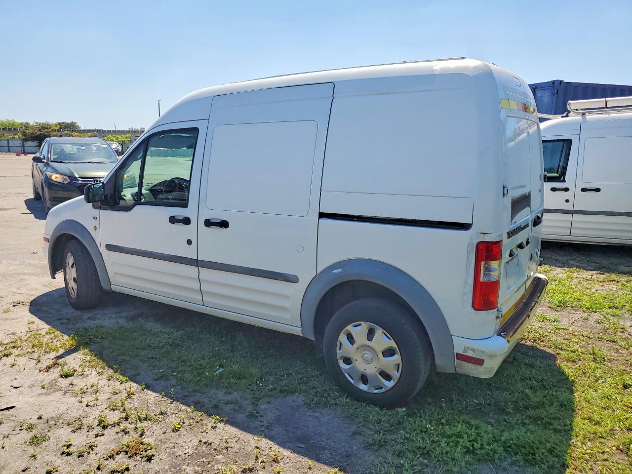 2013 Ford Transit connect VIN NM0LS7BN1DT141007 photo 2
