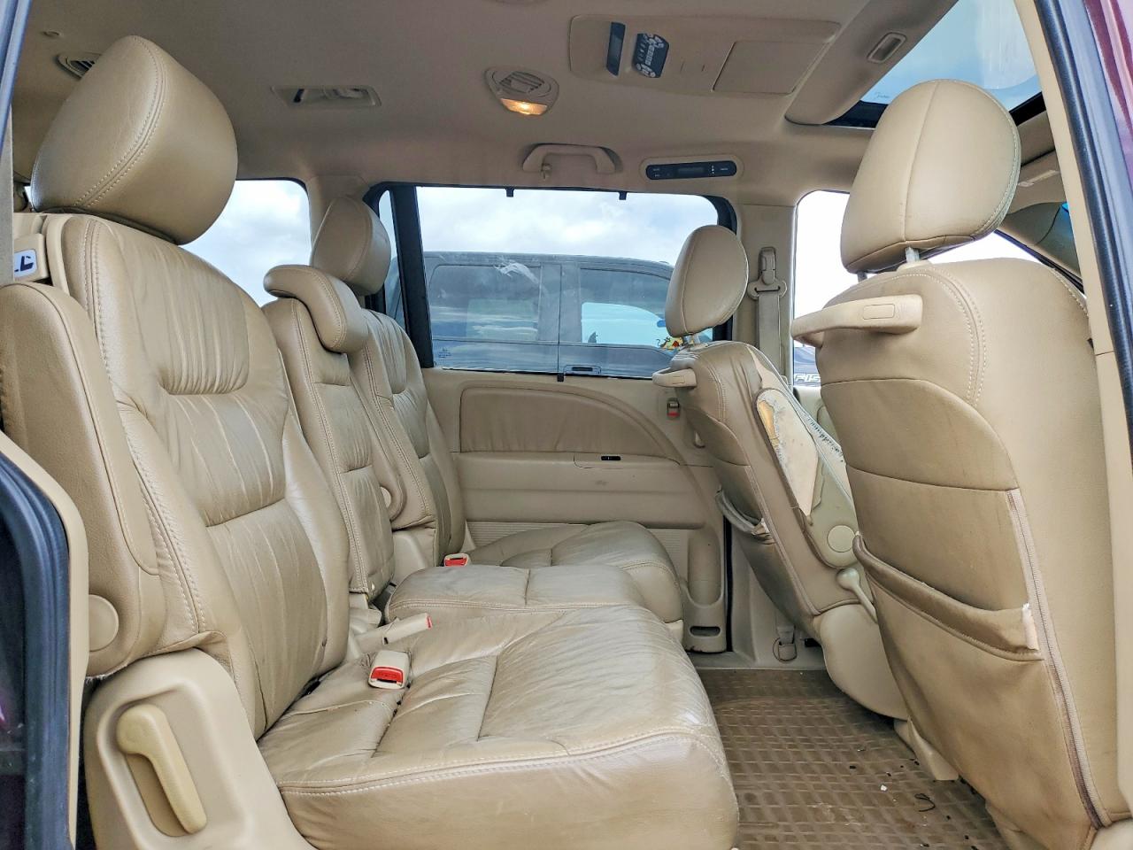 2010 HONDA All models VIN 5FNRL3H77AB100889 photo 11