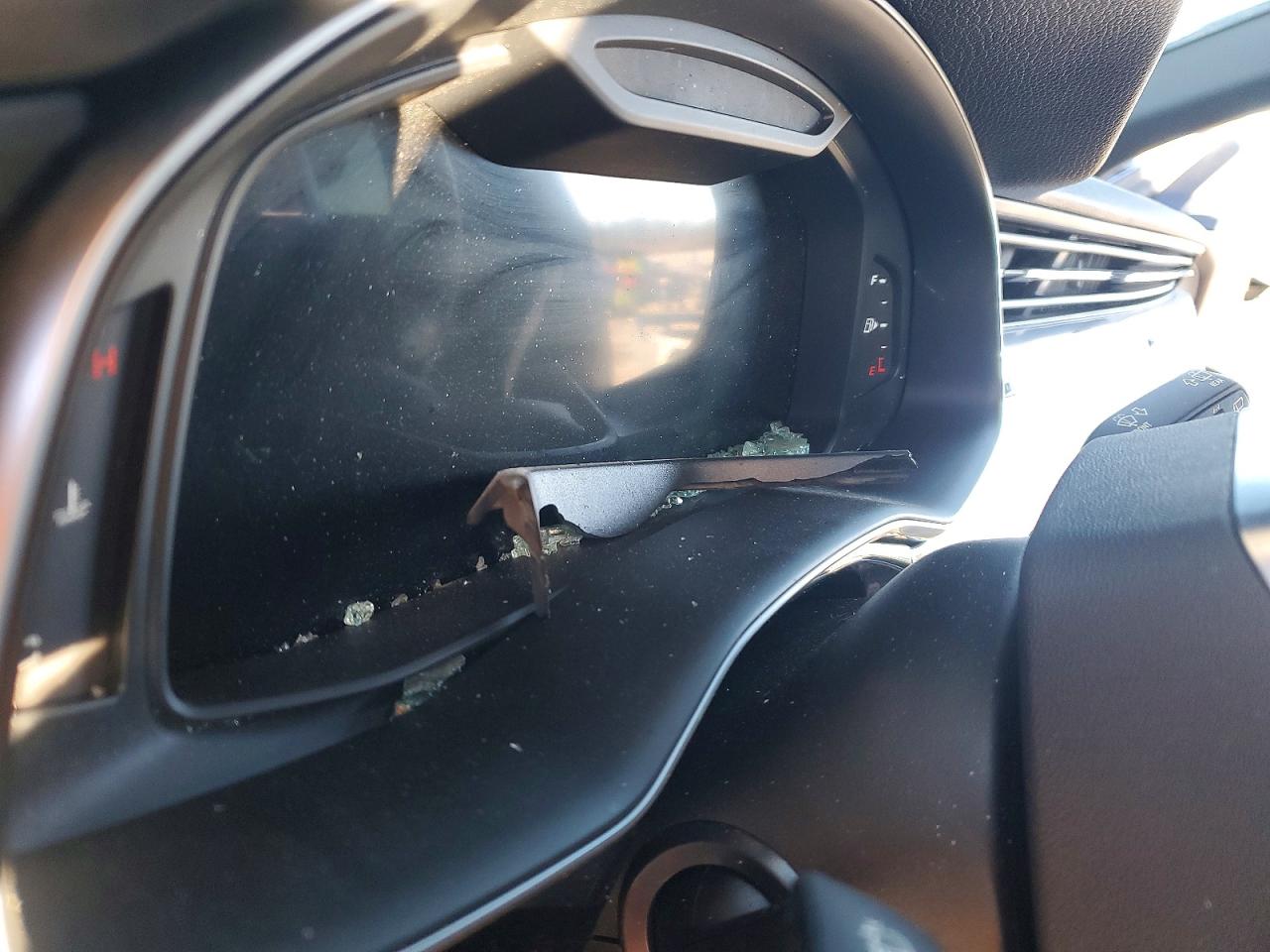 2023 Audi Q8 VIN WA1EVBF1XPD007571 photo 9