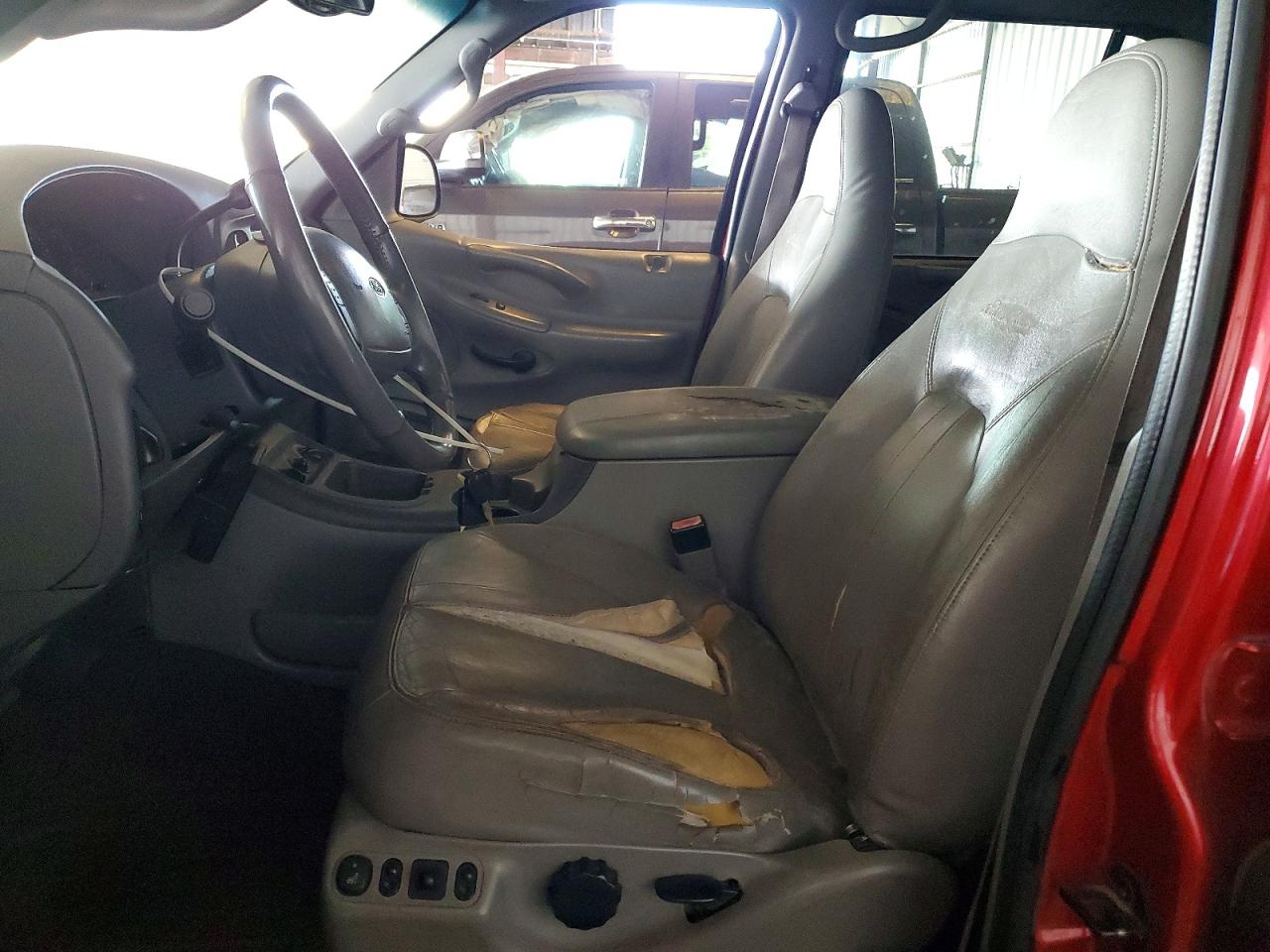 2002 Ford Expedition VIN 1FMPU18L12LA58011 photo 7