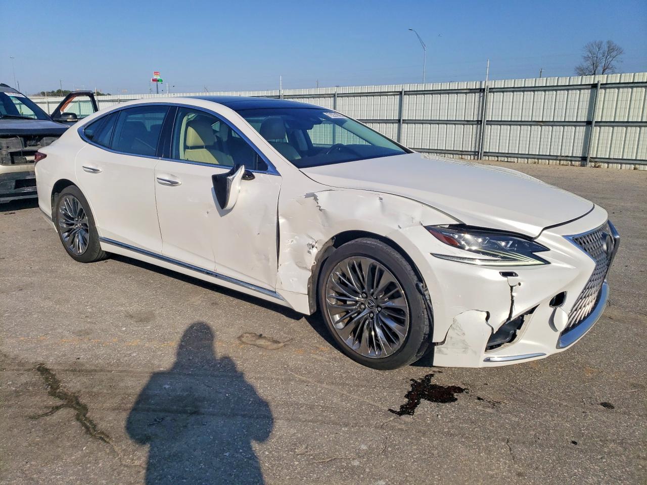 2018 Lexus Ls500 VIN JTHC5LFF3J5001870 photo 4