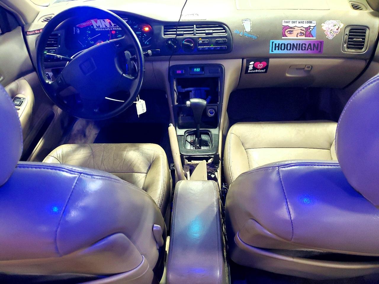 1996 Honda Accord VIN 1HGCE6678TA006912 photo 8