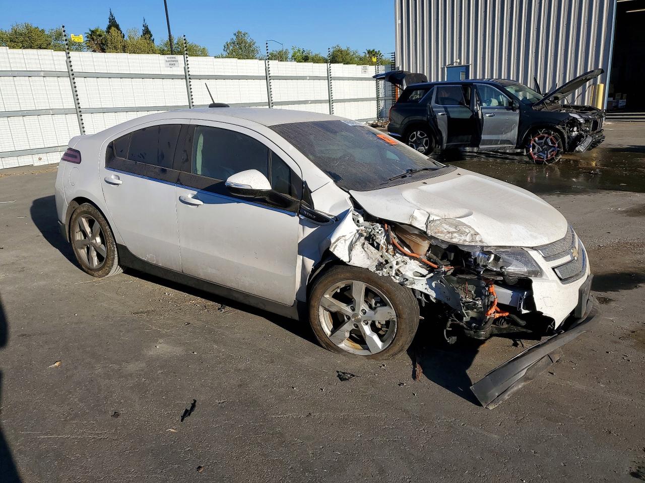 2015 Chev Volt VIN 1G1RD6E43FU139754 photo 4
