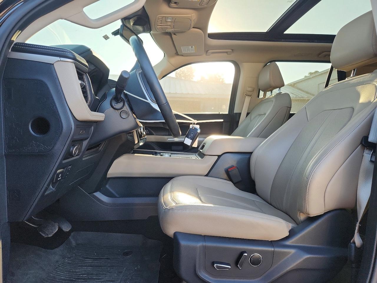 2024 Ford Expedition VIN 1FMJU1K81REA97903 photo 7