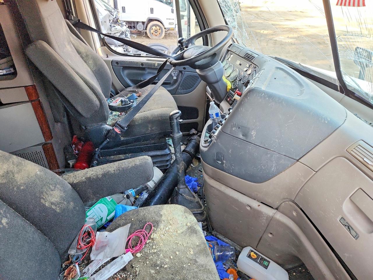 2013 Freightliner All other VIN 1FUJGLDR69LAG4217 photo 5