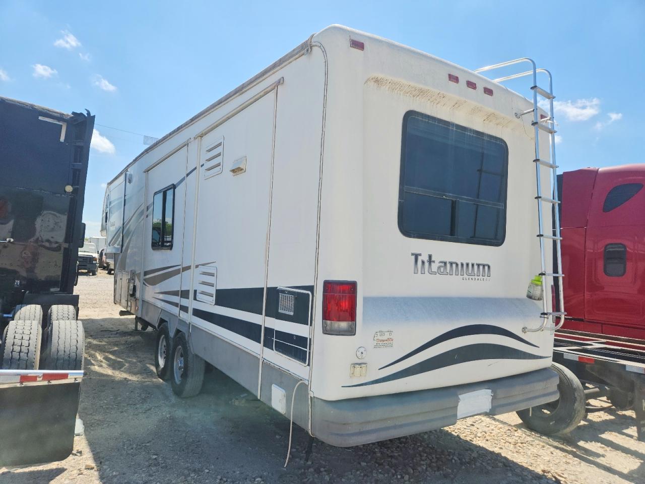 2007 Trailers VIN 2GRFW34T47S075314 photo 3