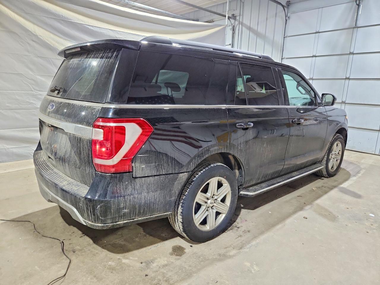 2018 Ford Expedition VIN 1FMJU1JTXJEA42702 photo 3