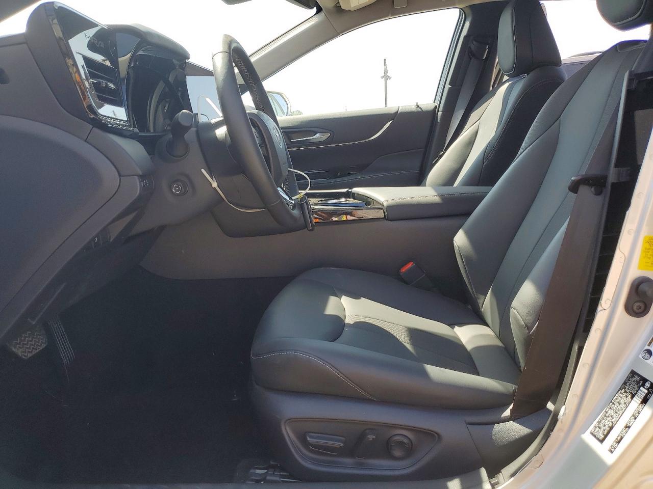 2025 Toyota Mirai VIN JTDAAAAA9SA012109 photo 7