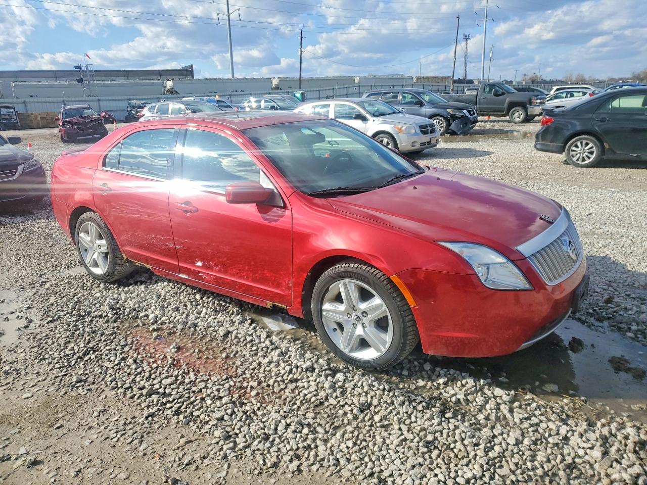 2010 Mercury Milan VIN 3MEHM0HA6AR649600 photo 4