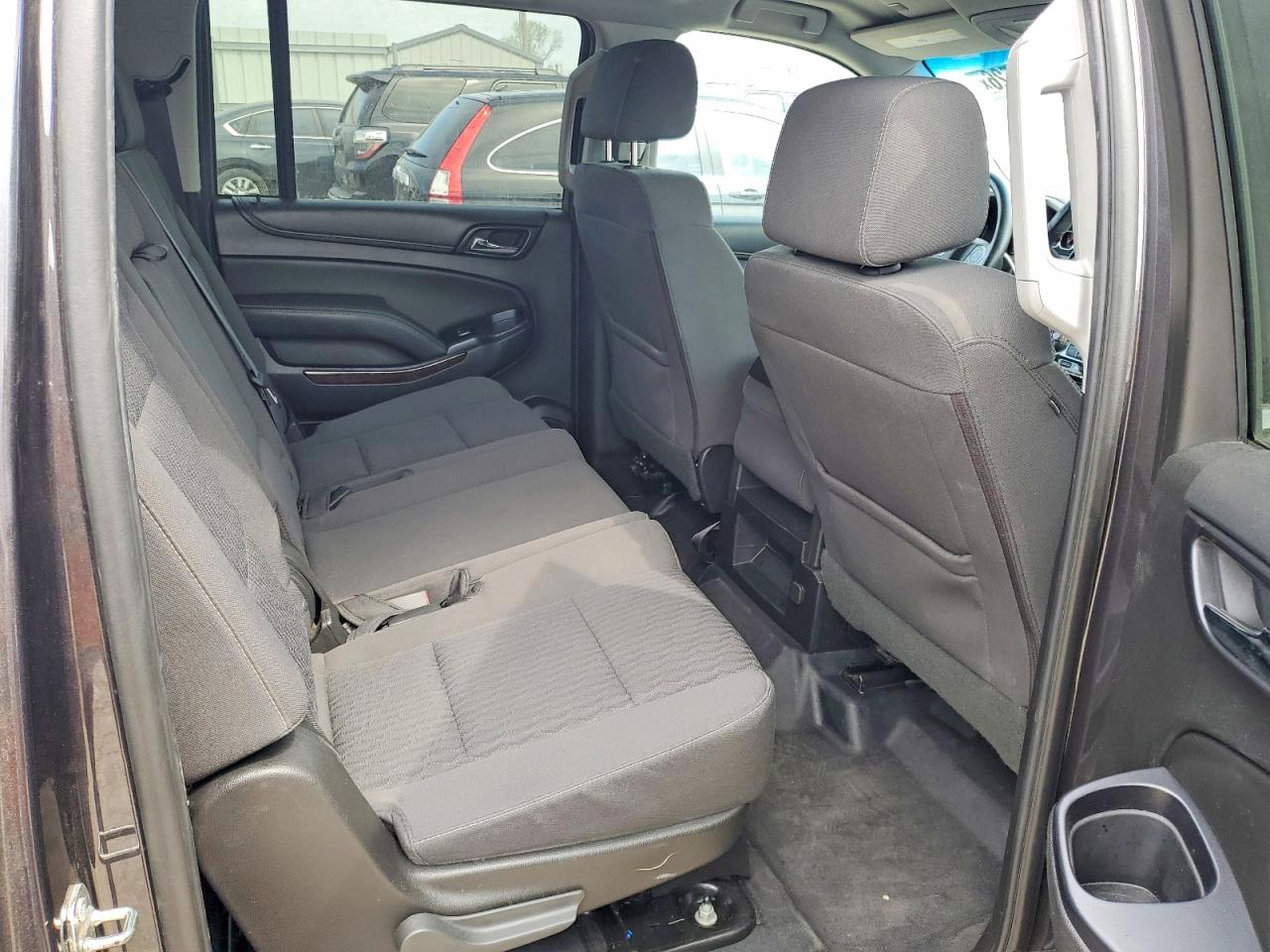 2018 CHEV Suburban VIN 1GNSKKEC4JR298400 photo 11
