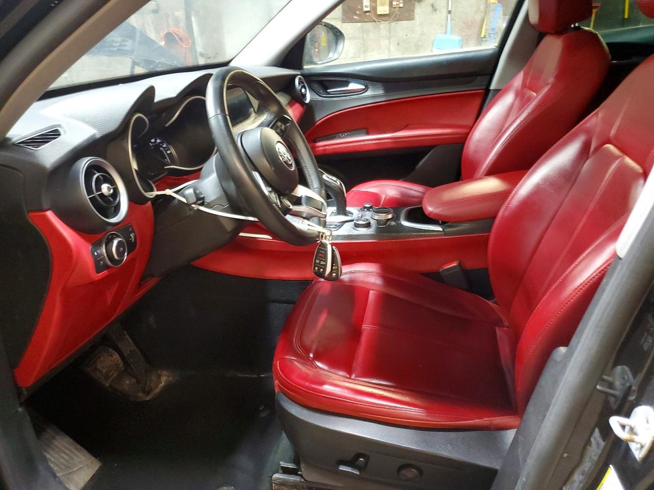 2021 Alfa Stelvio VIN ZASPAKAN5M7D11428 photo 7