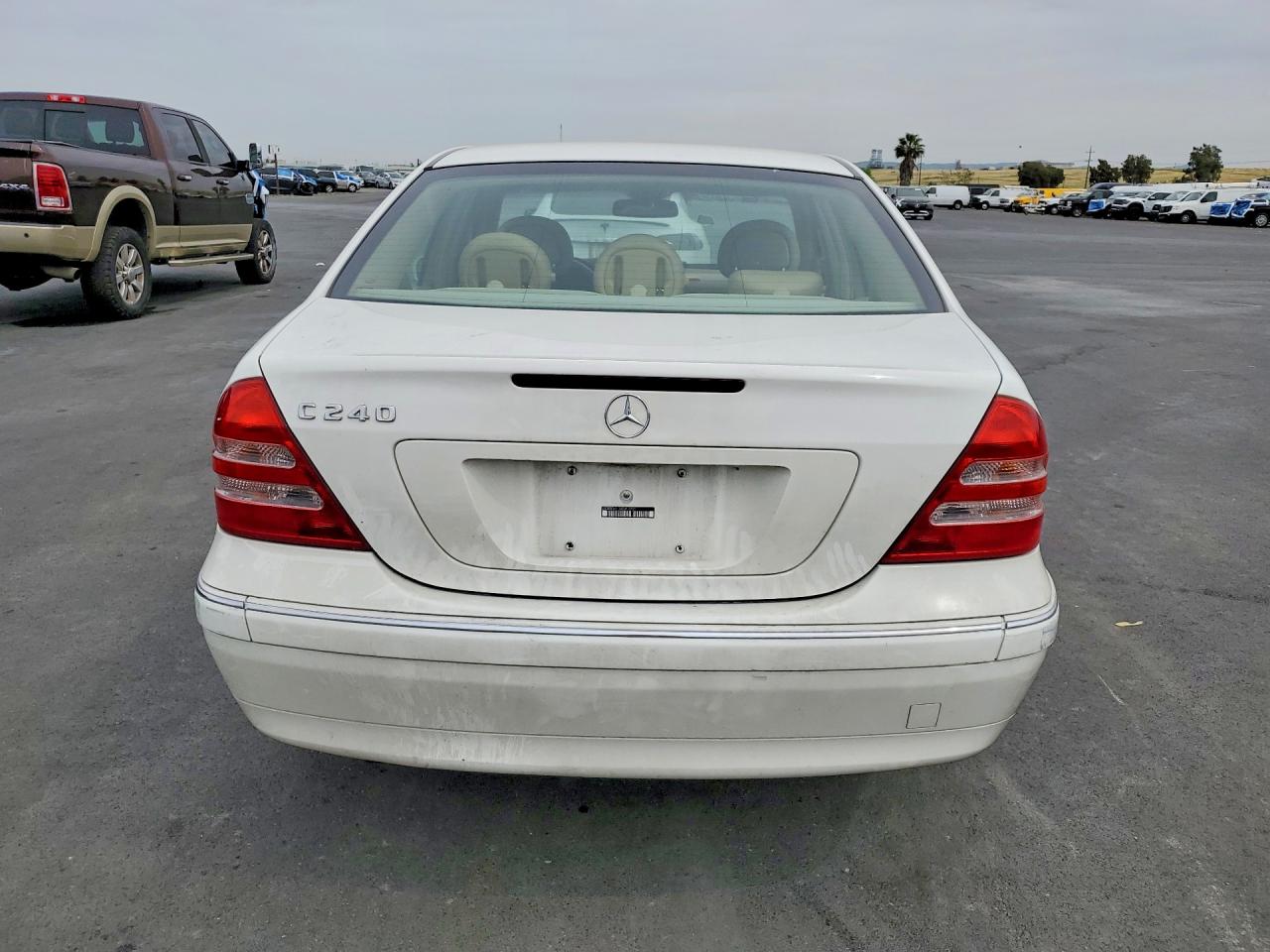 2004 Mercedes-Benz C class VIN WDBRF61J34E017981 photo 6