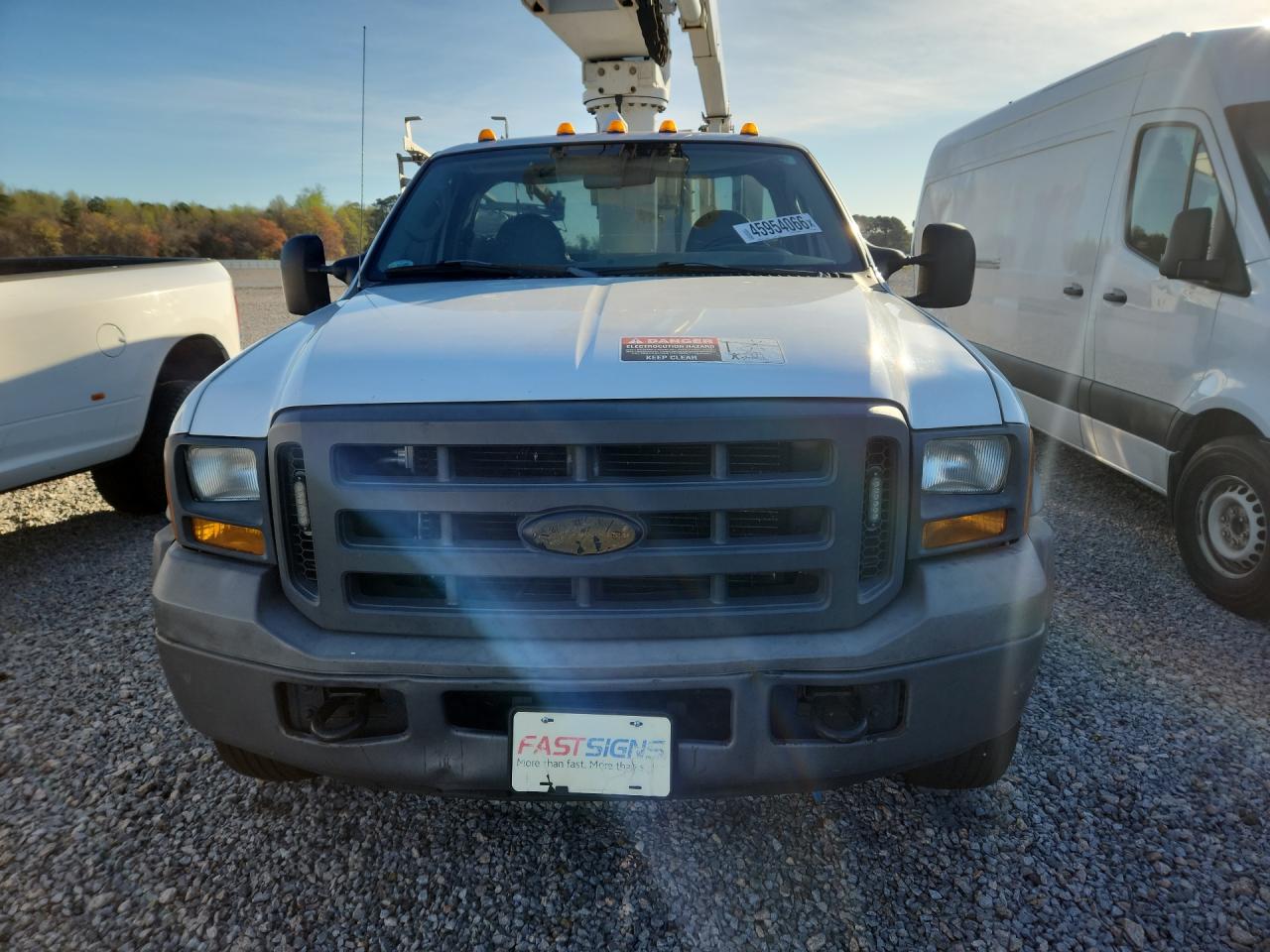 2005 Ford F450 VIN 1FDXF46Y25EC25480 photo 5