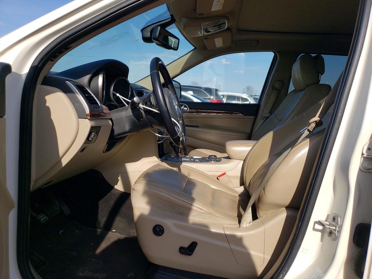 2011 Jeep Grand cher VIN 1J4RR5GG3BC745351 photo 7