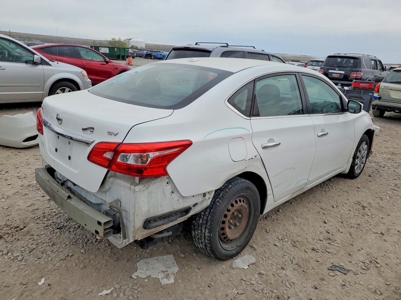 2017 Nissan Sentra VIN 3N1AB7AP3HL720168 photo 3
