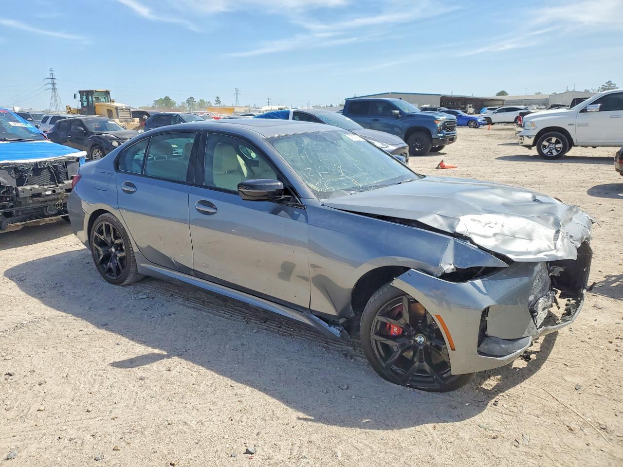 2025 BMW 3 series VIN 3MW69CW03S8F41929 photo 4