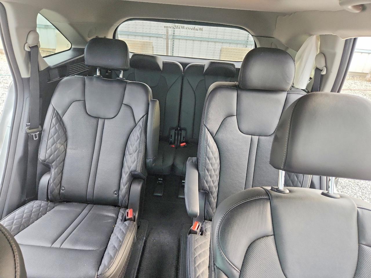 2021 Kia Sorento VIN 5XYRKDLF1MG042802 photo 10
