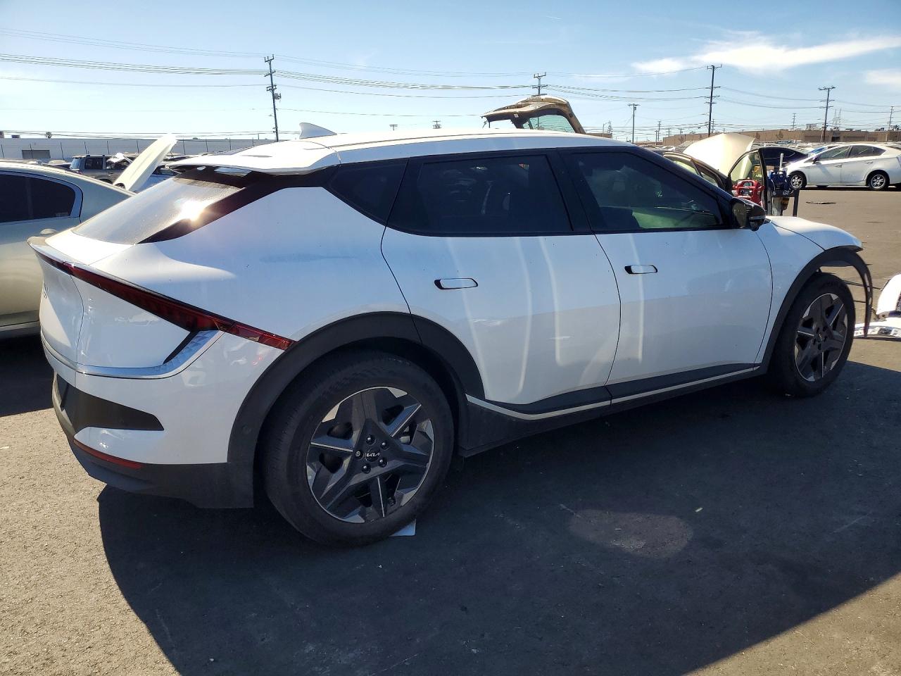 2025 Kia All other VIN 5XYC34JA7SG006653 photo 3