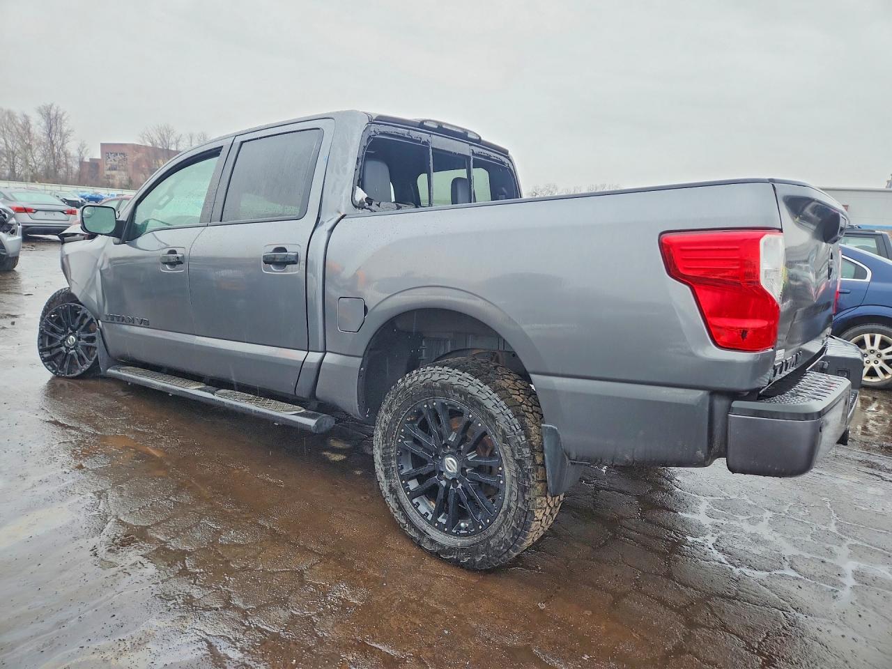 2019 Nissan TITAN VIN 1N6AA1E50KN513764 photo 2