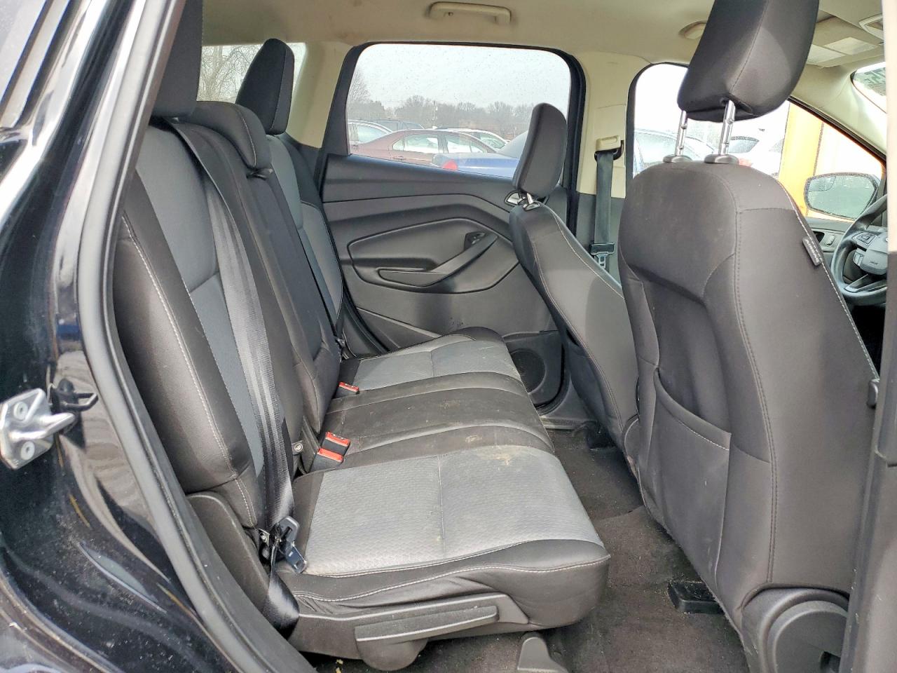 2018 Ford Escape VIN 1FMCU9GD9JUA28772 photo 10