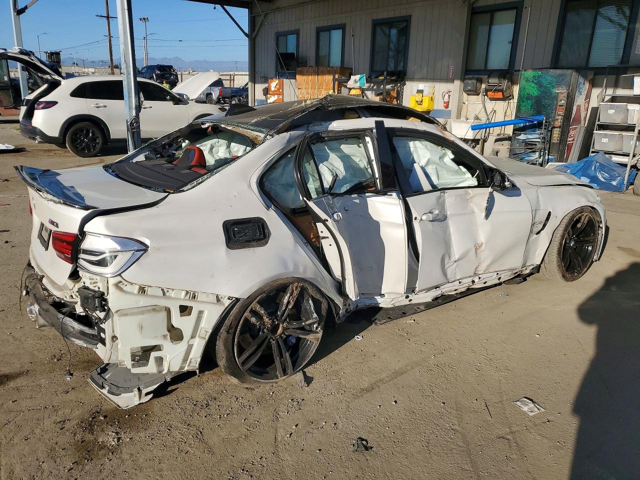 2016 BMW M3 VIN WBS8M9C58GP966917 photo 3