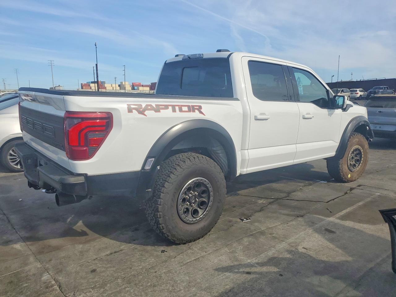 2024 Ford F150 VIN 1FTFW1RG4RFB70127 photo 3