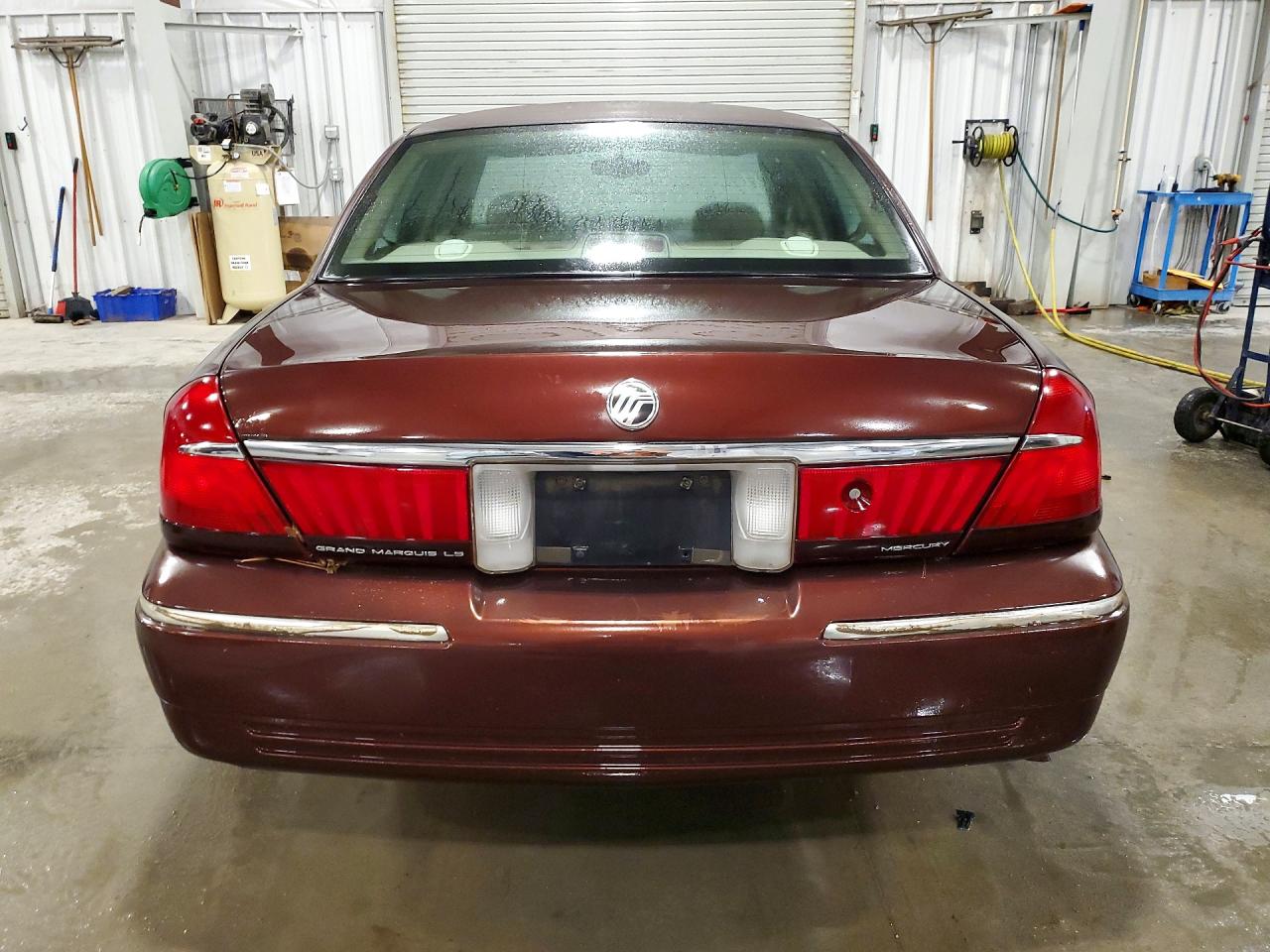 2001 MERC Grand marquis VIN 2MEFM75W41X621330 photo 6