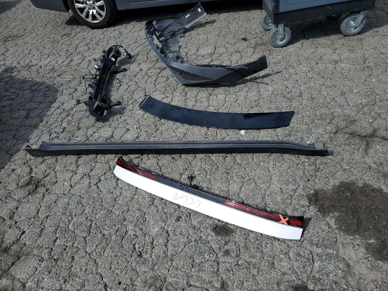 2025 Kia All other VIN 3KPFT4DE8SE145585 photo 12