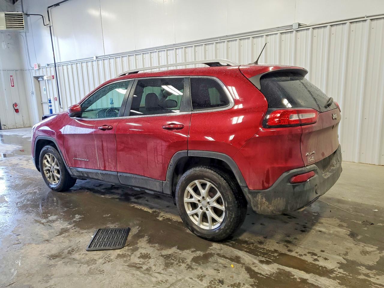 2017 Jeep Grand cher VIN 1C4PJMCS7HW504442 photo 2