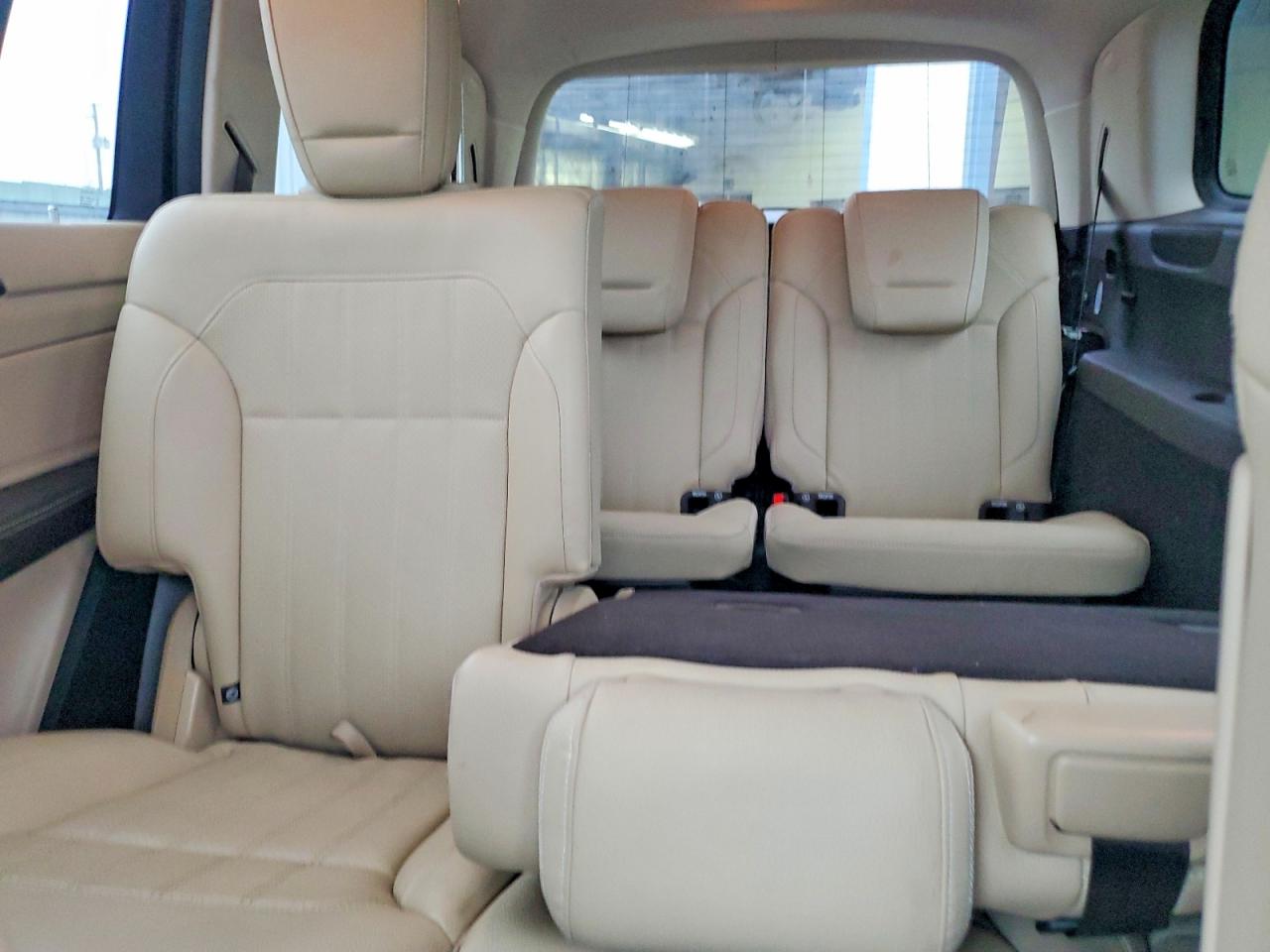 2017 Mercedes-Benz Gls-class VIN 4JGDF6EE8HA770679 photo 10