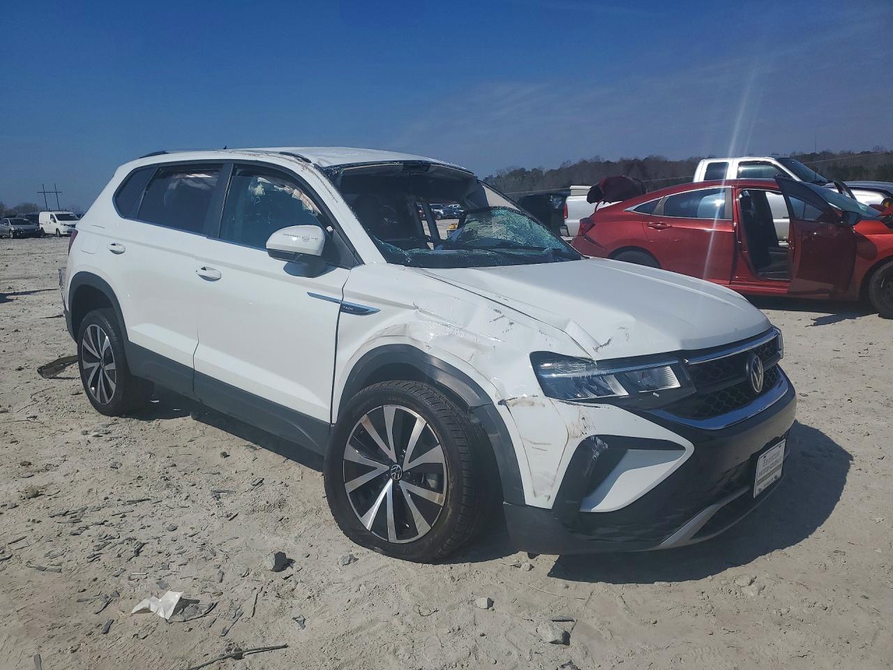 2024 Volkswagen Taos se VIN 3VVSX7B26RM076247 photo 4