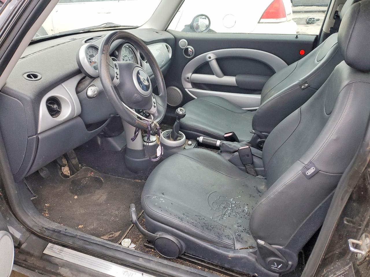 2003 Mini Cooper VIN WMWRC33403TC39761 photo 7