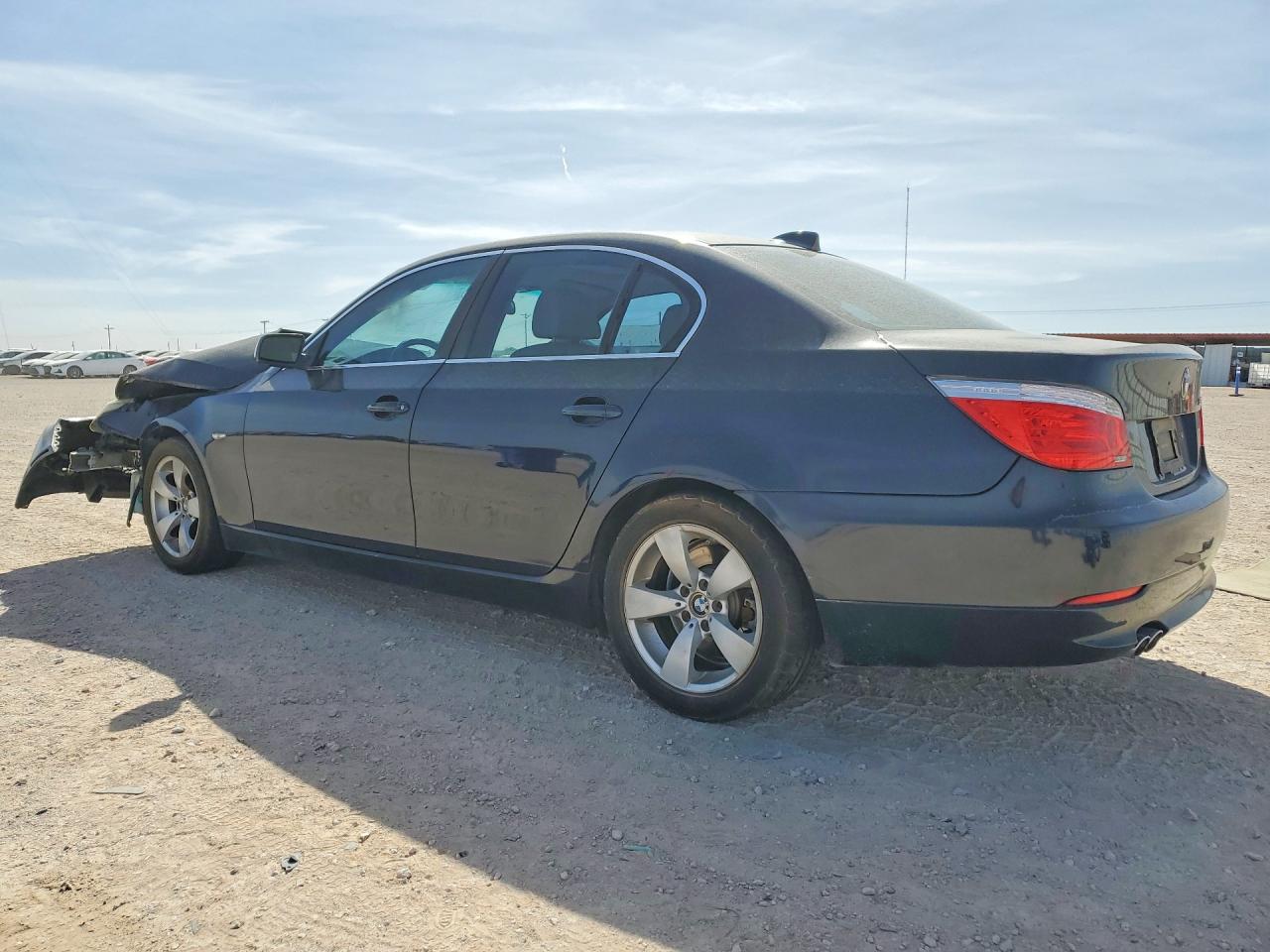 2008 BMW 5 series VIN WBANU53528CT06820 photo 2