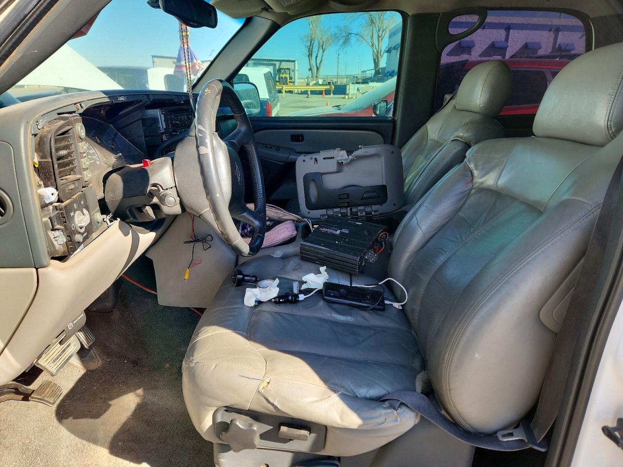 2002 CHEV Tahoe VIN 1GNEK13Z92R212157 photo 7