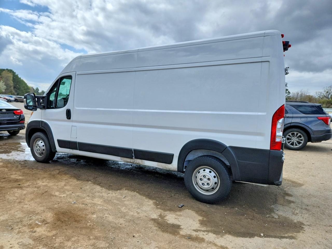 2023 Ram Promaster VIN 3C6LRVDG9PE563791 photo 2