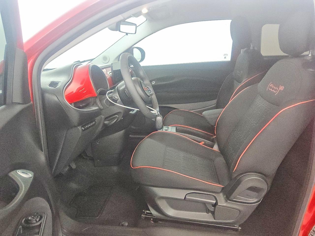 2024 Fiat 500 VIN ZFAFFAA48RX214326 photo 7