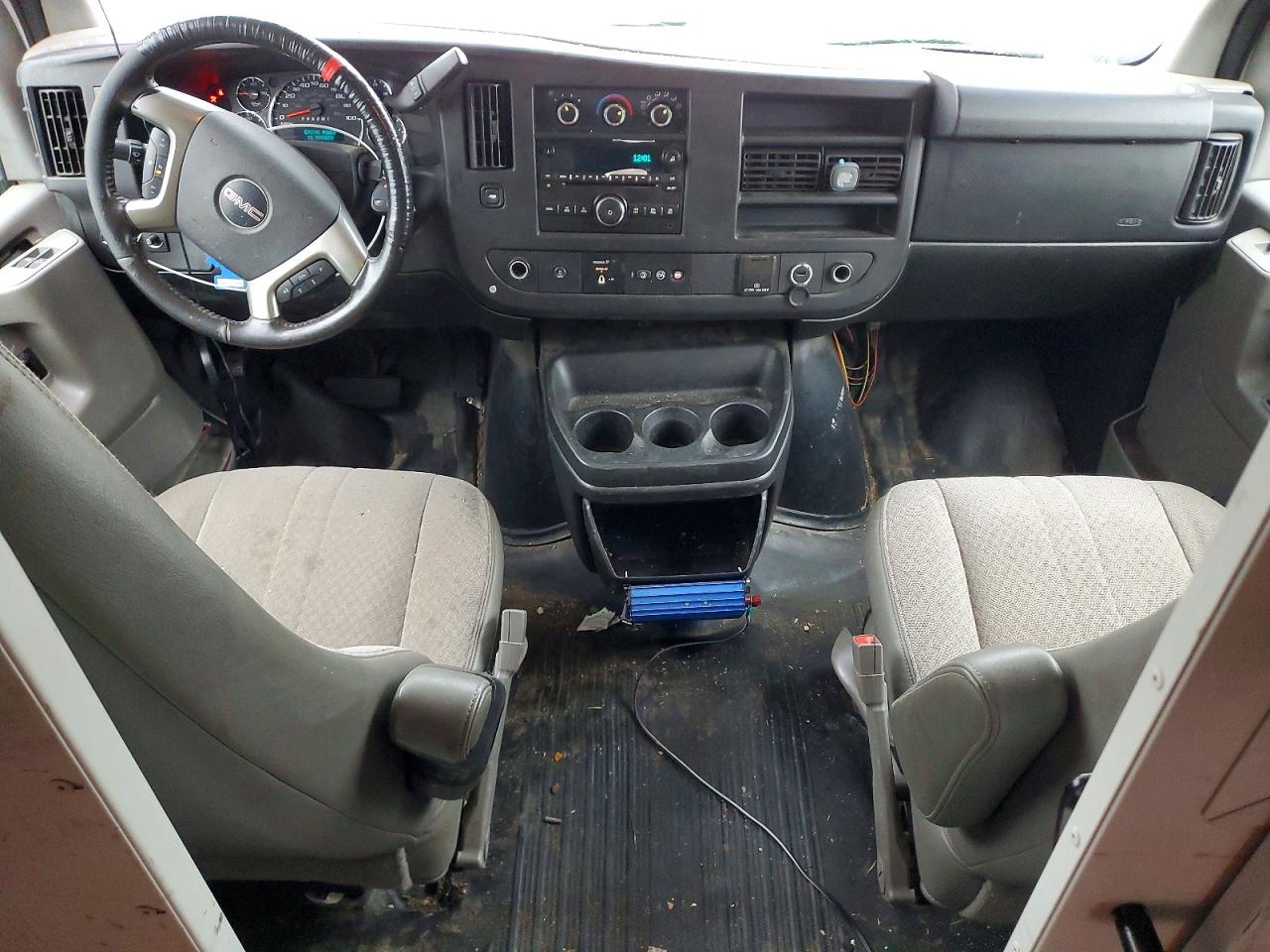 2015 GMC Savana VIN 1GD072CG3F1120874 photo 8