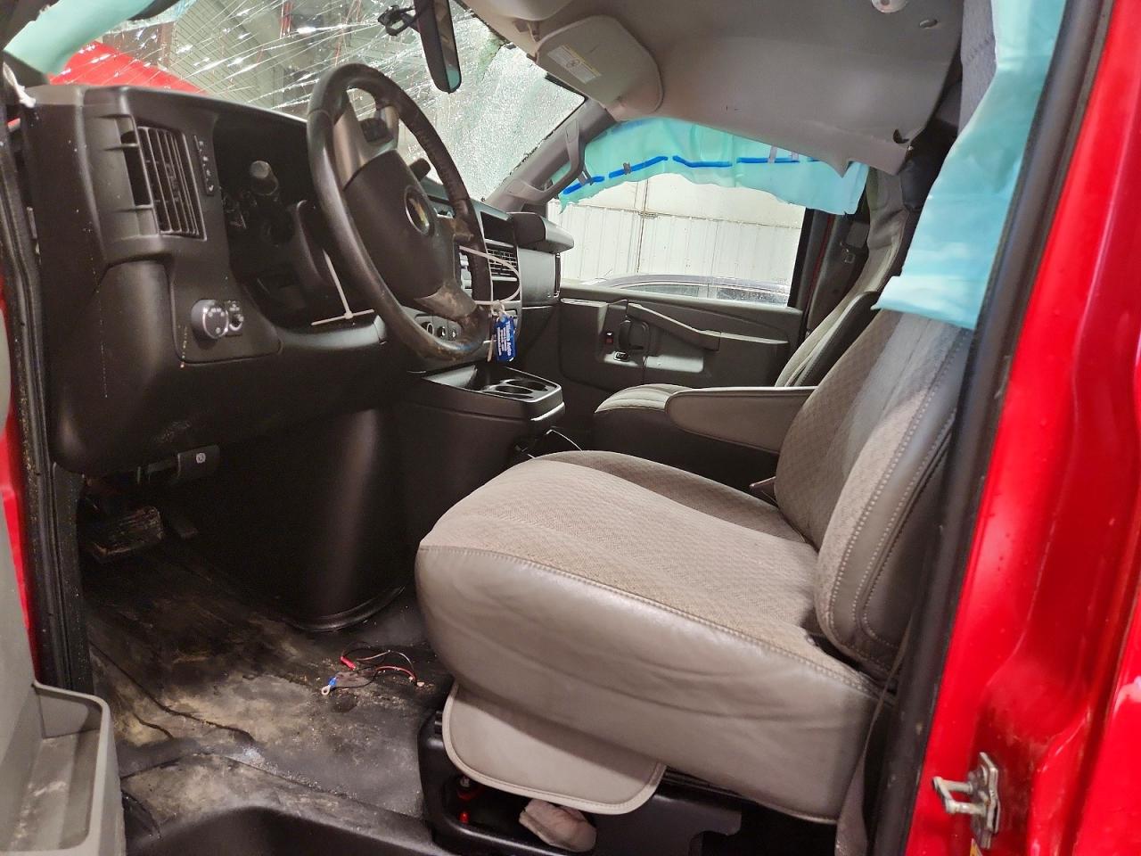 2017 Chevrolet Express VIN 1GAWGEFG1H1292585 photo 7