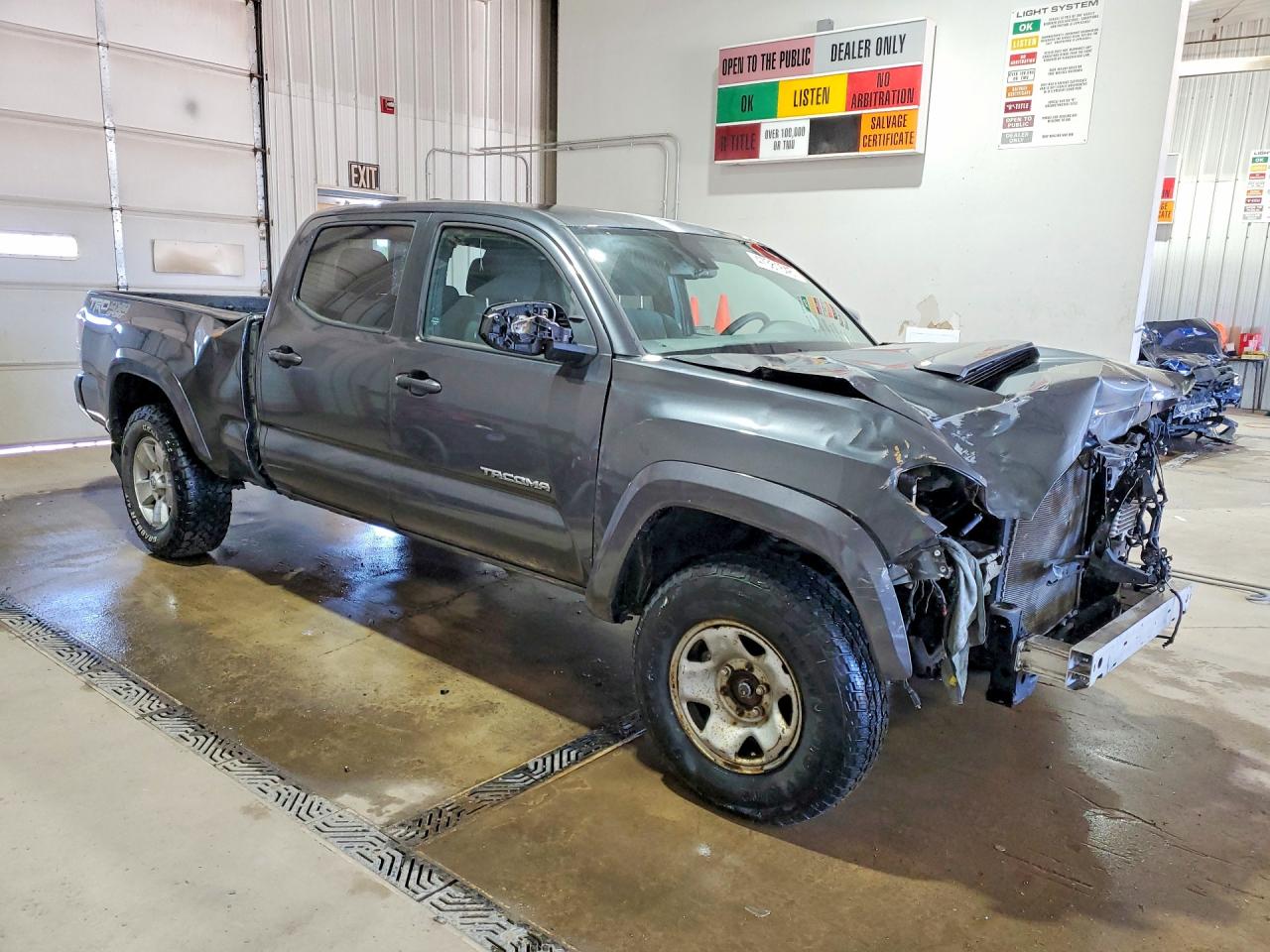 2020 Toyota Tacoma trd VIN 3TMDZ5BN4LM090011 photo 4
