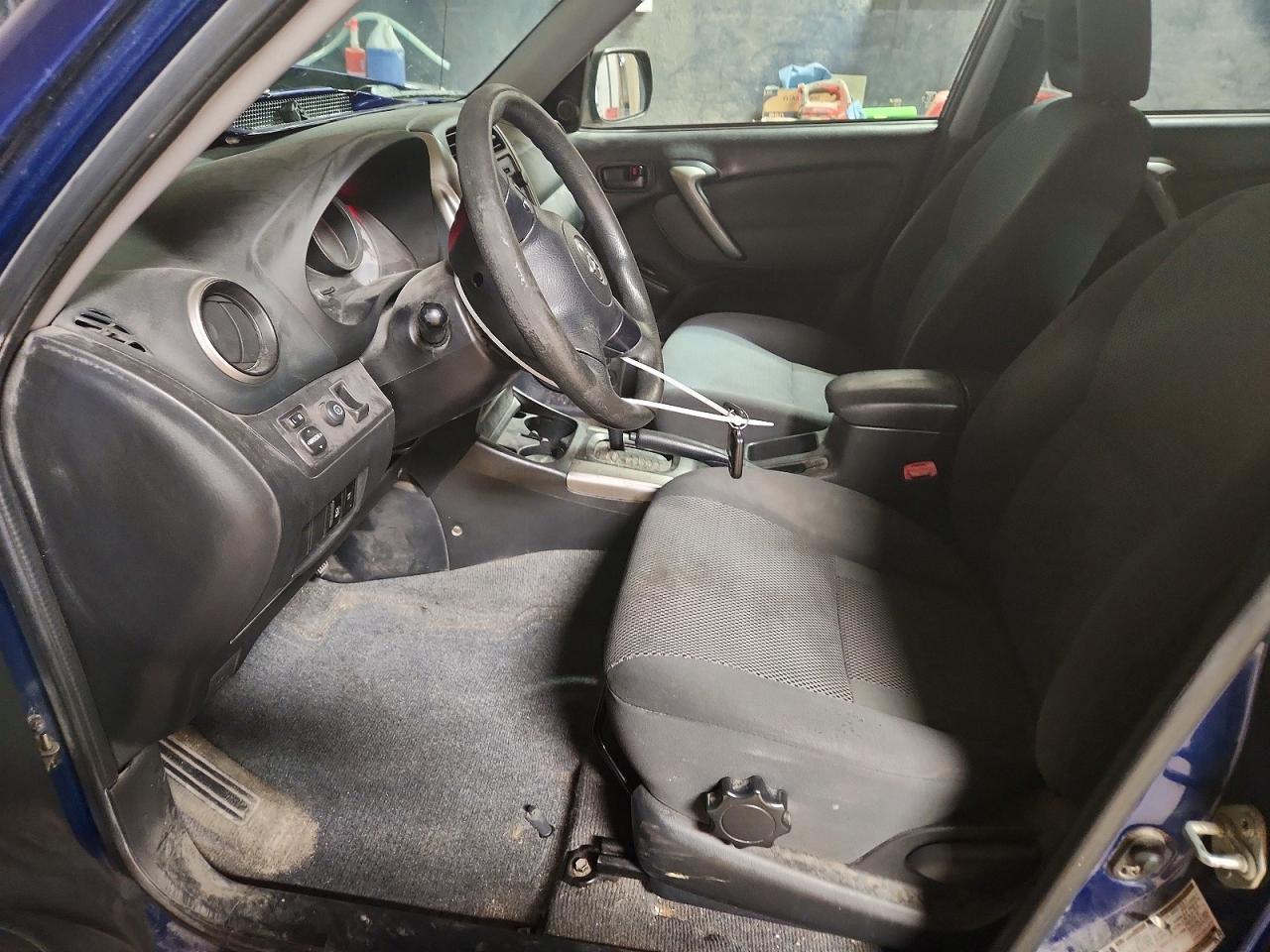 2004 Toyota Rav4 VIN JTEGD20V240015675 photo 7