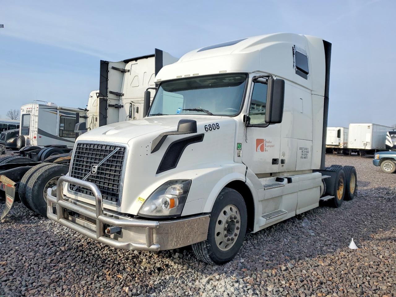 2011 Volvo Vn VIN 4V4NC9EJXBN297601 photo 2