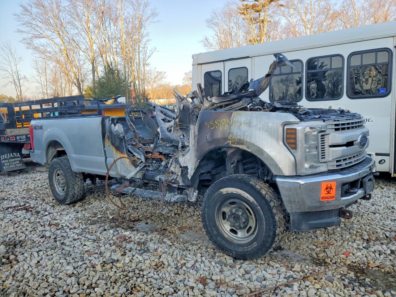 2019 Ford F350 VIN 1FTRF3B60KEG28865 photo 4