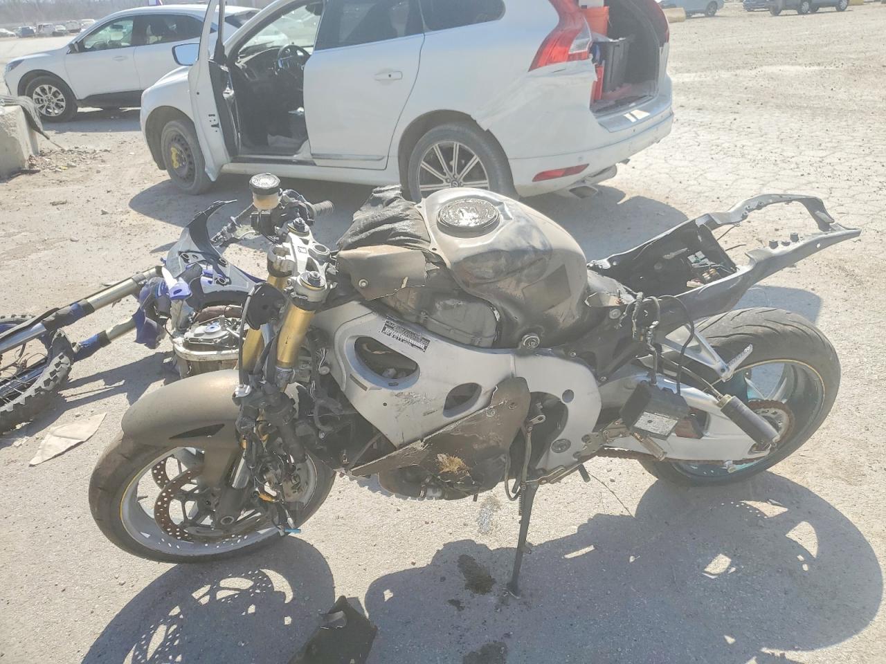 2011 Honda Cbr cycle VIN JH2SC59J8BK300084 photo 3