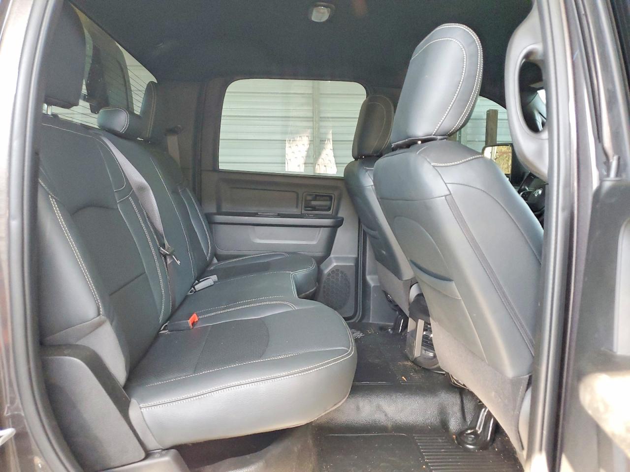 2025 Ram 3500 VIN 3C7WRTCL2SG517356 photo 10