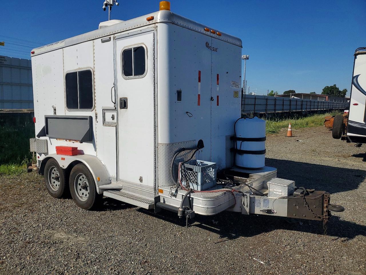 2000 PELSUE FOST 11 FIBER OPTIC SPLICING TRAILER VIN 4FGL01125YC032675 photo 1