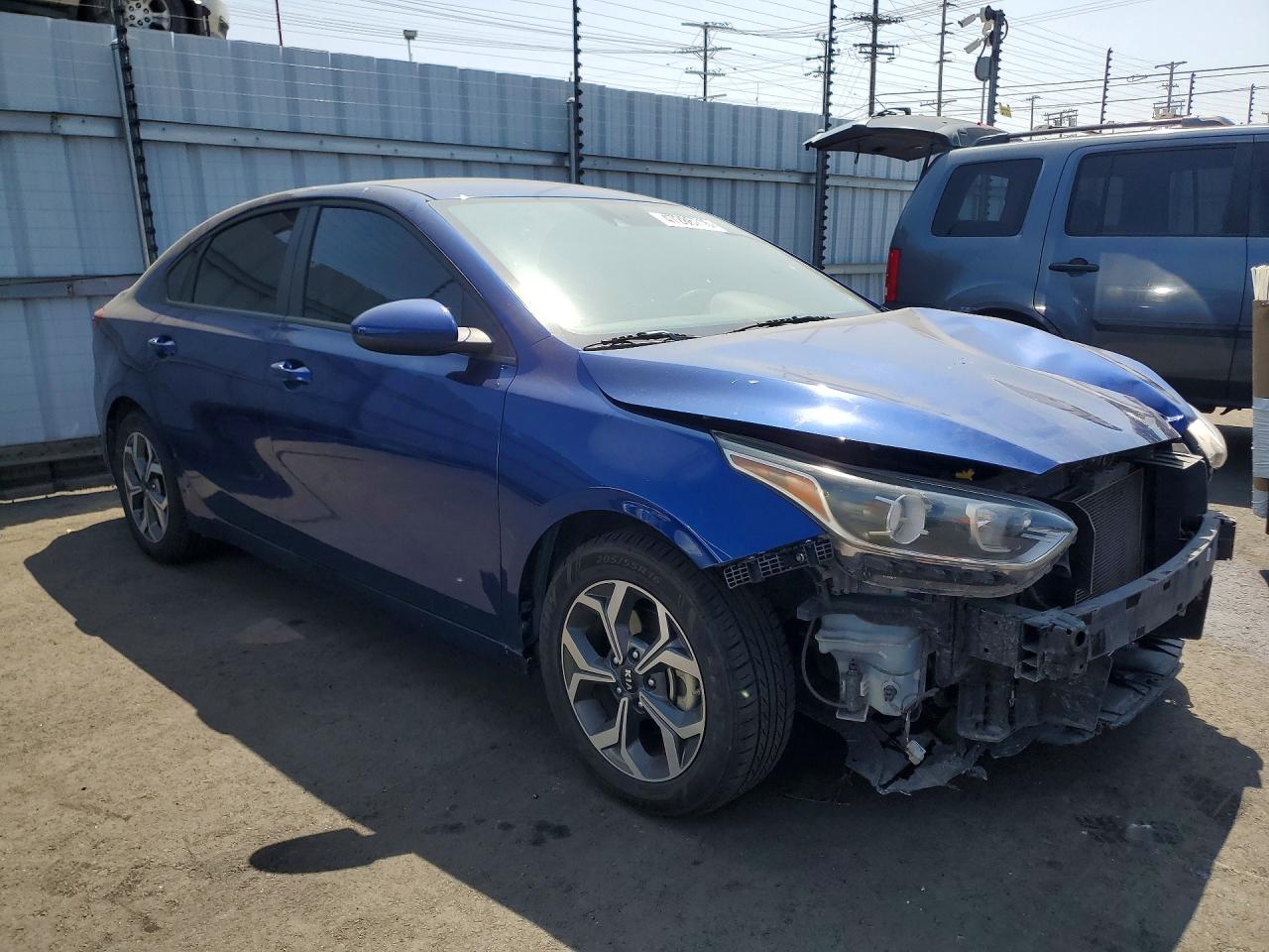 2021 Kia Forte lxs VIN 3KPF24AD1ME272101 photo 4