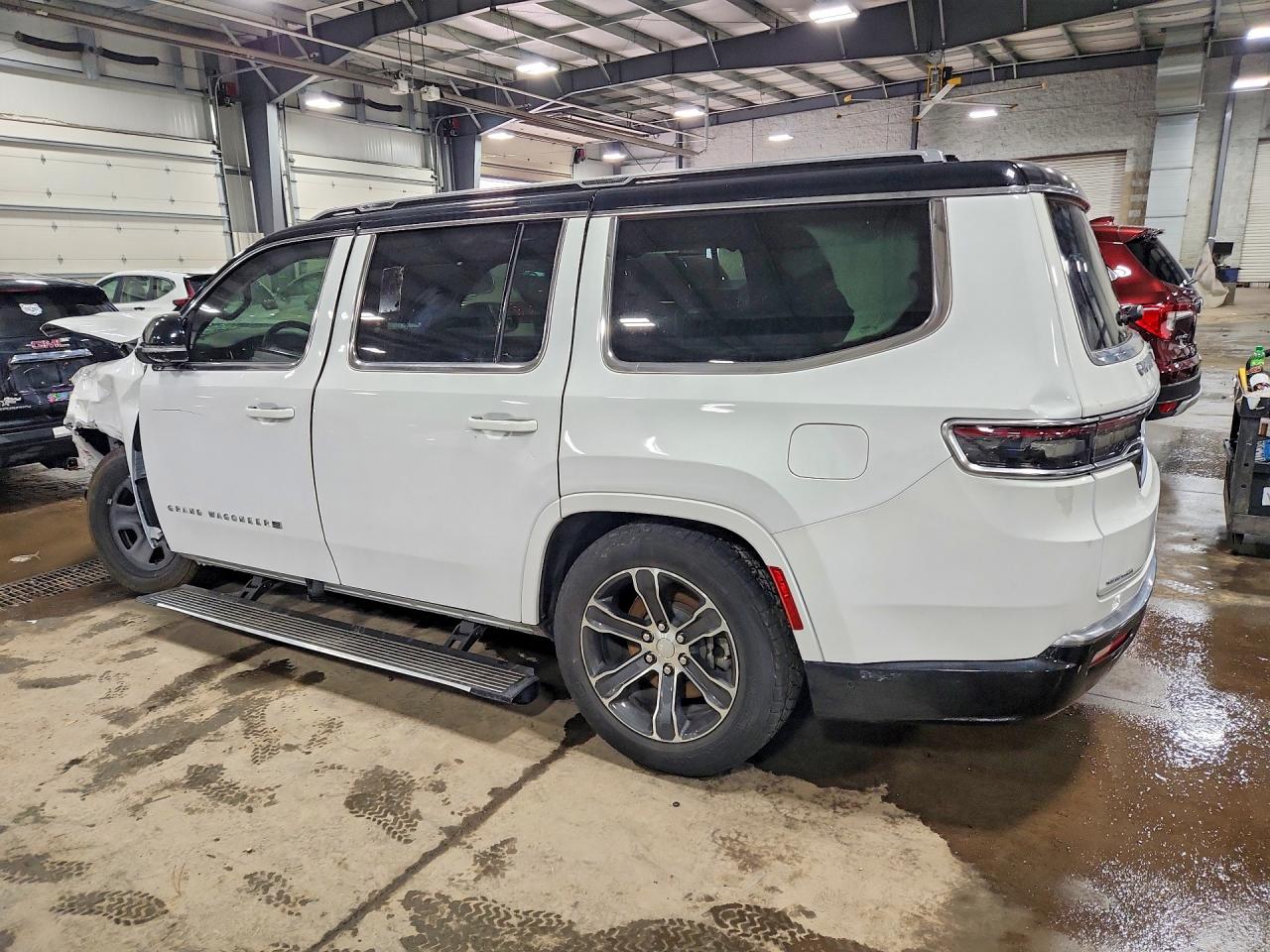 2023 JEEP Grand wago VIN 1C4SJVEJ7PS570435 photo 2